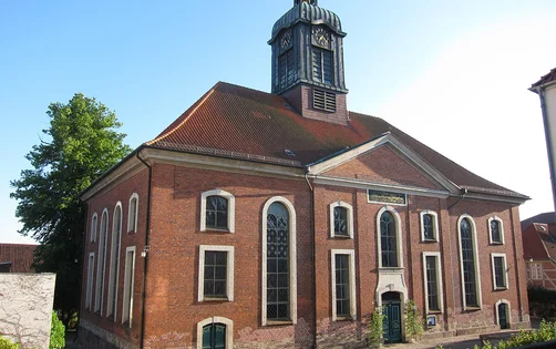 Blick auf die Vorderseite von St. Petri Ratzeburg